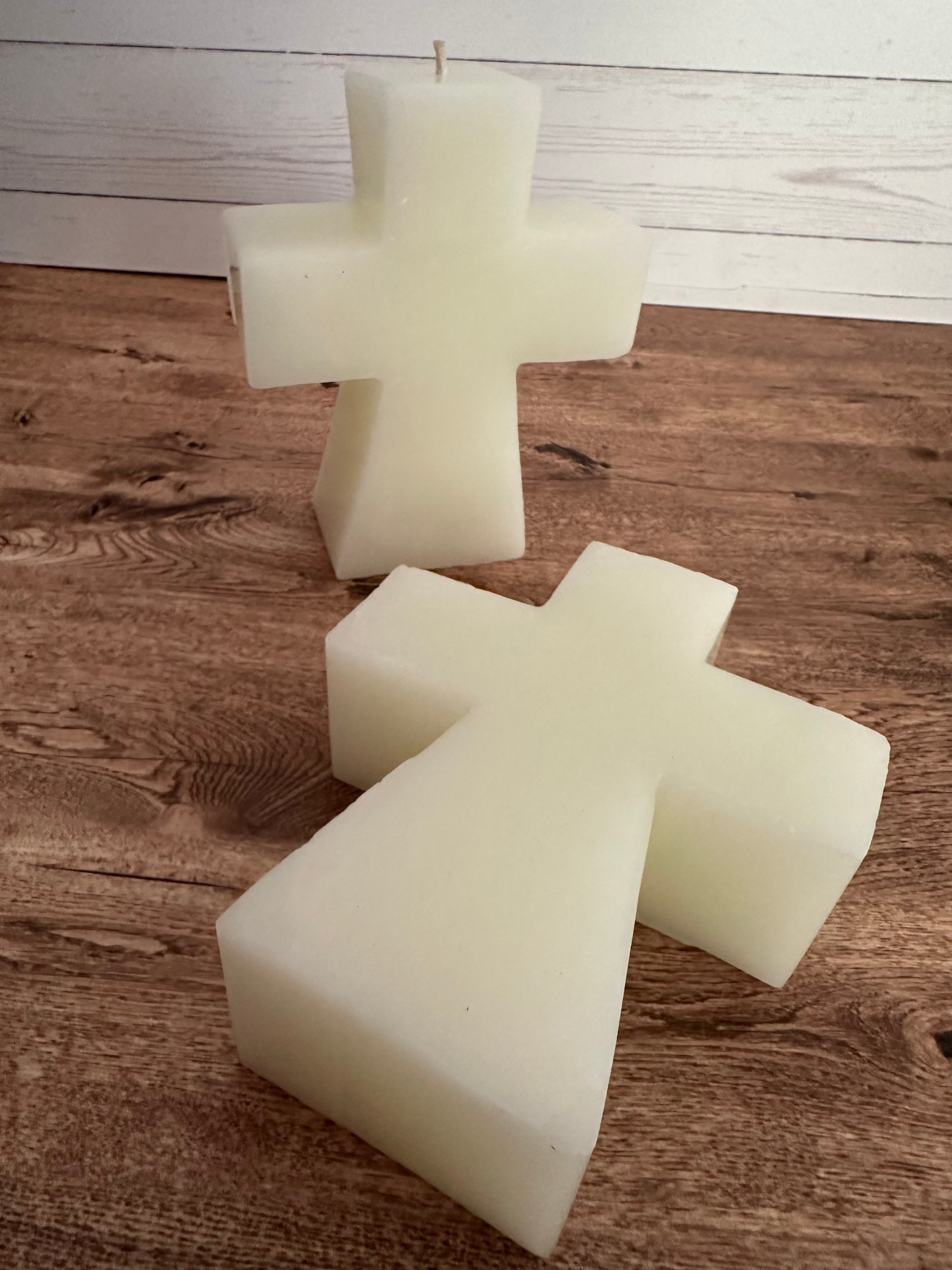 Vela en forma de cruz grande para centro de mesa