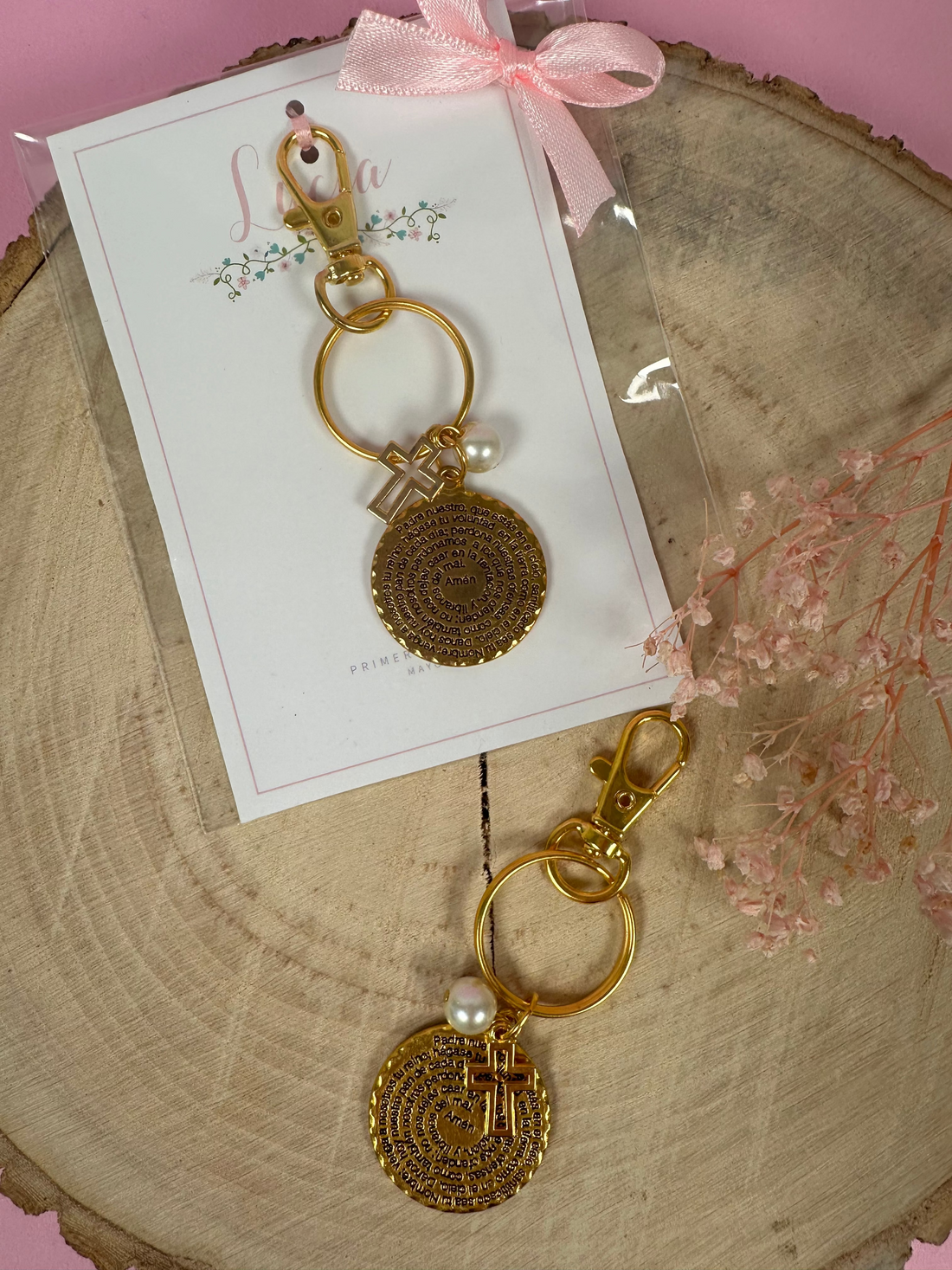 Llavero de chapa de oro con padre nuestro