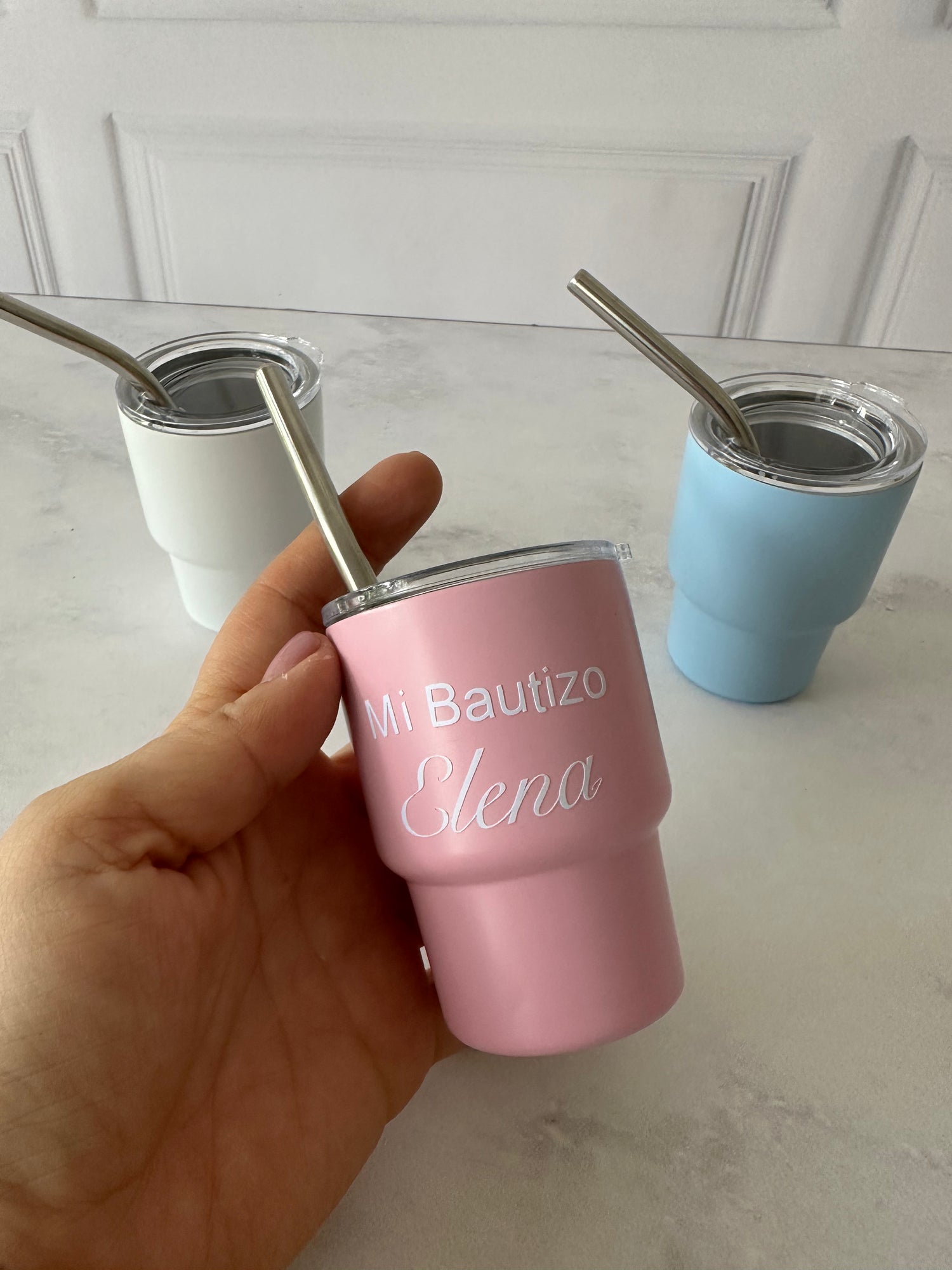 Termo mini shot de 3 oz con popote.