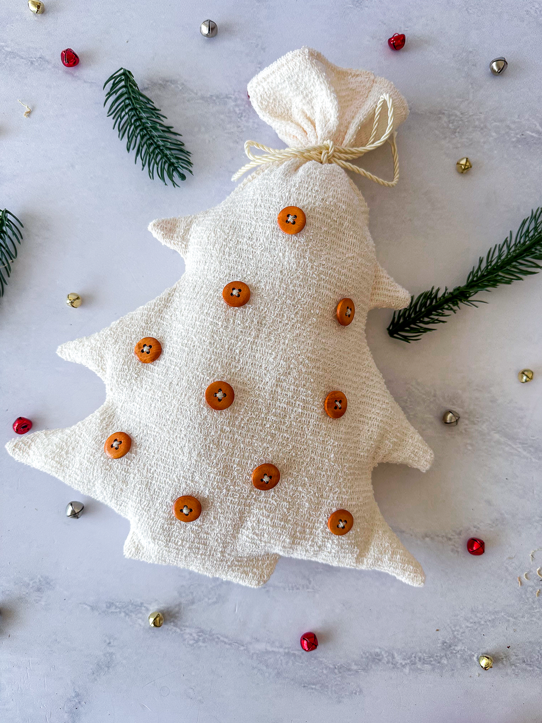Merry treat tree
